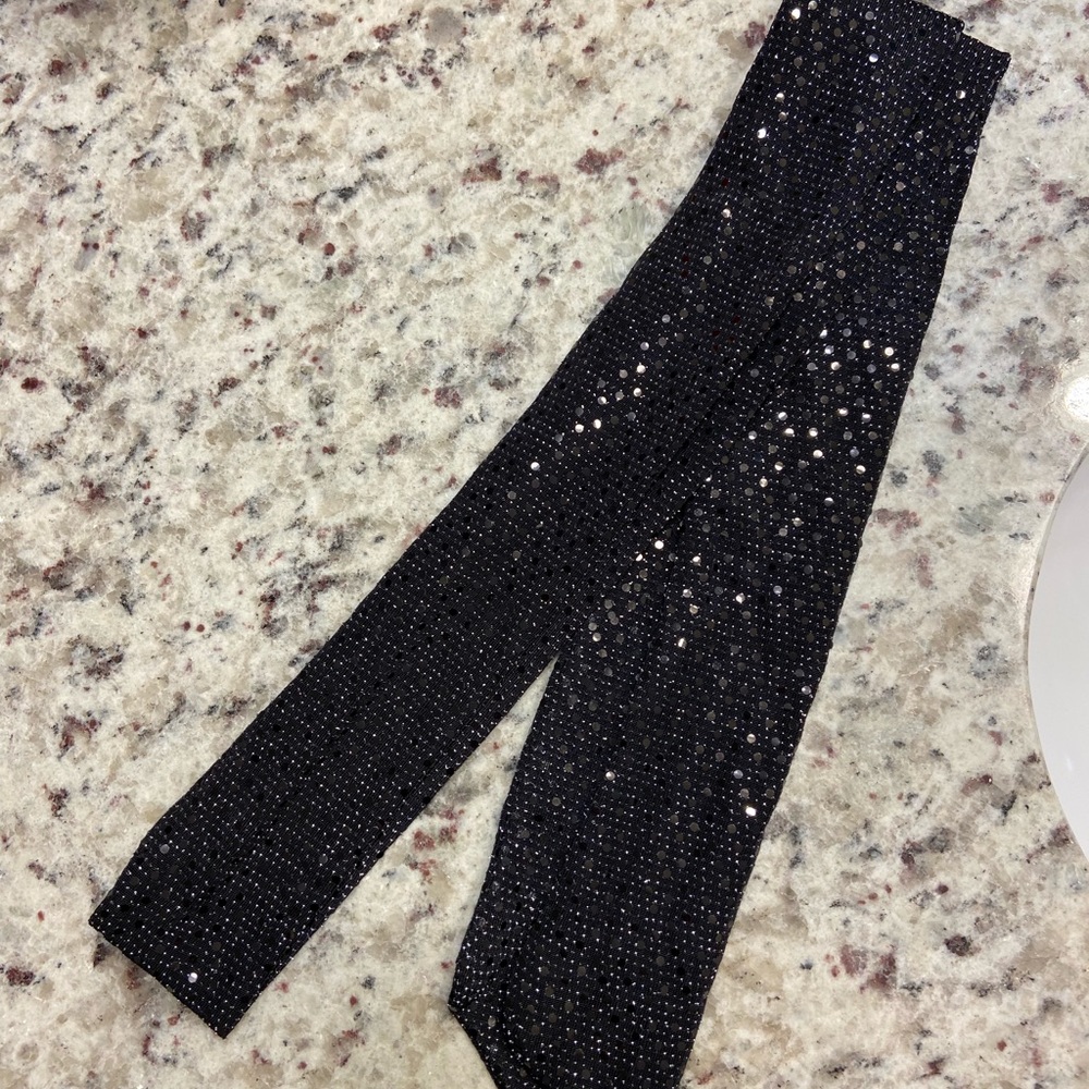 Sparkly black belt that ties.